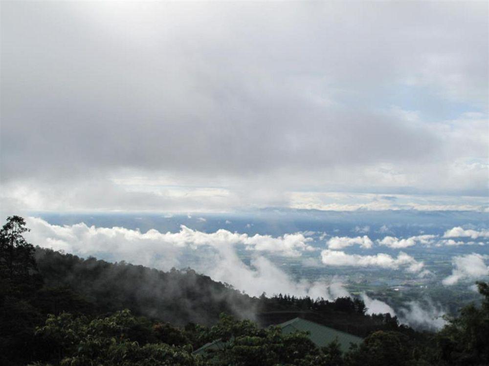 Manis Manis Rooftop Of Borneo Resort Keningau Bagian luar foto