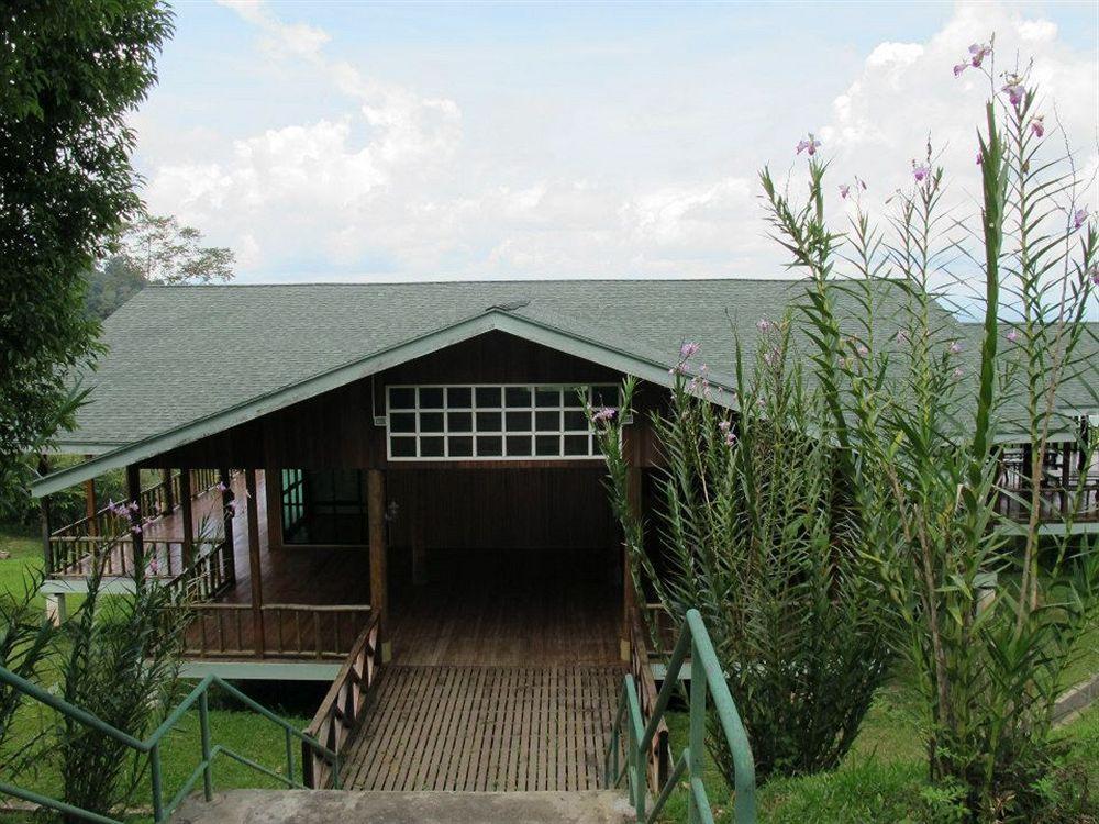 Manis Manis Rooftop Of Borneo Resort Keningau Bagian luar foto